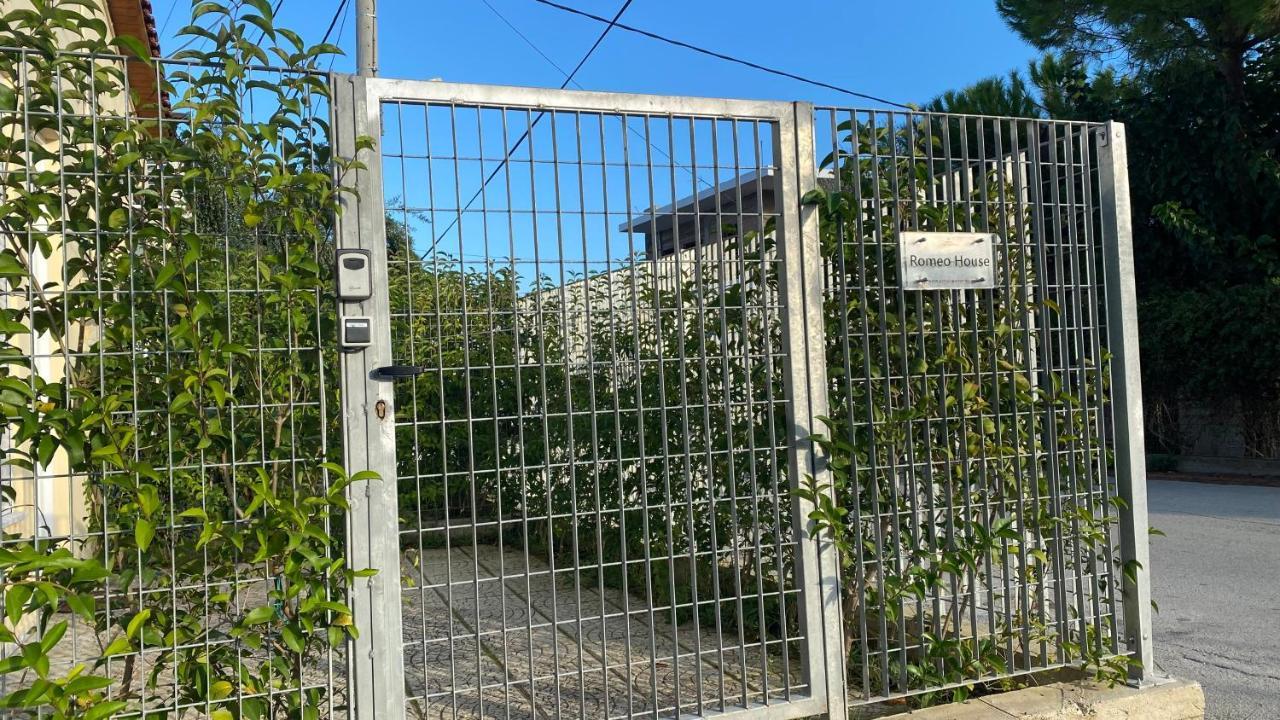 דירות Patras Romeο House מראה חיצוני תמונה
