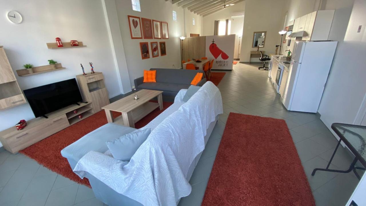דירות Patras Romeο House מראה חיצוני תמונה